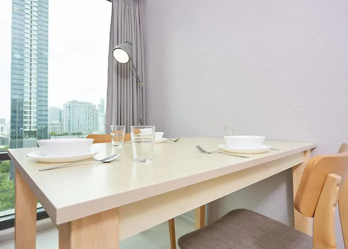 5mins Walk To Bts Thonglor, Skyline View * Бангкок