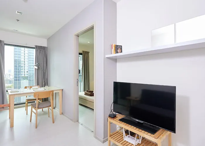 5mins Walk To Bts Thonglor, Skyline View Bangkok