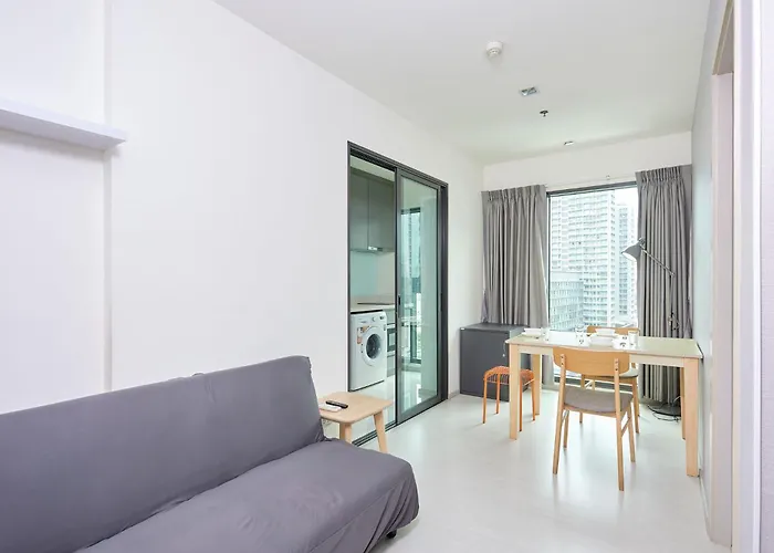 5mins Walk To Bts Thonglor, Skyline View Апартаменты