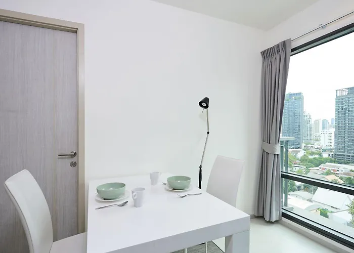 5mins Walk To Bts Thonglor, Skyline View * Бангкок