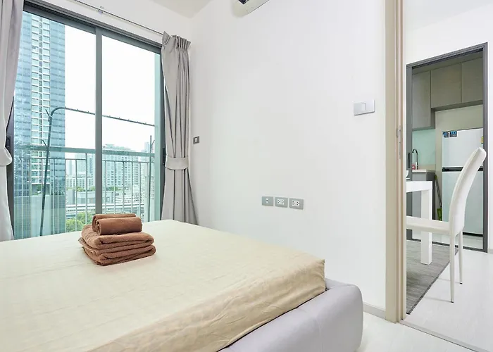 Апартаменты 5mins Walk To Bts Thonglor, Skyline View