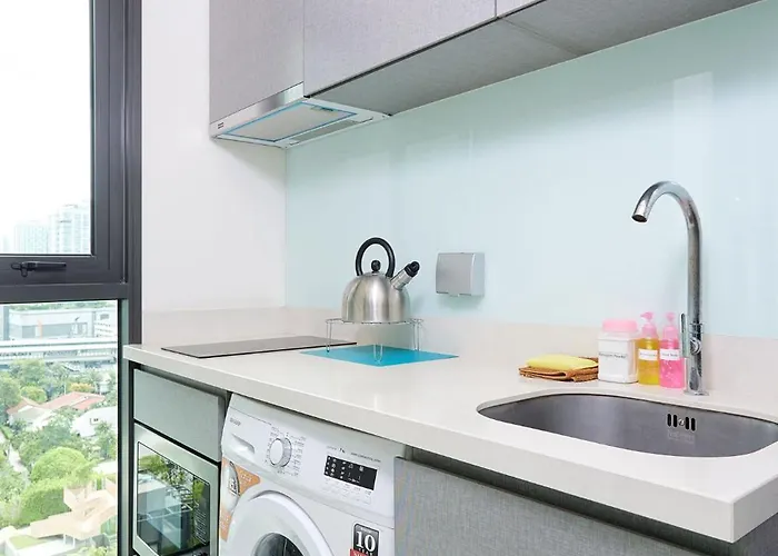 Апартаменты 5mins Walk To Bts Thonglor, Skyline View