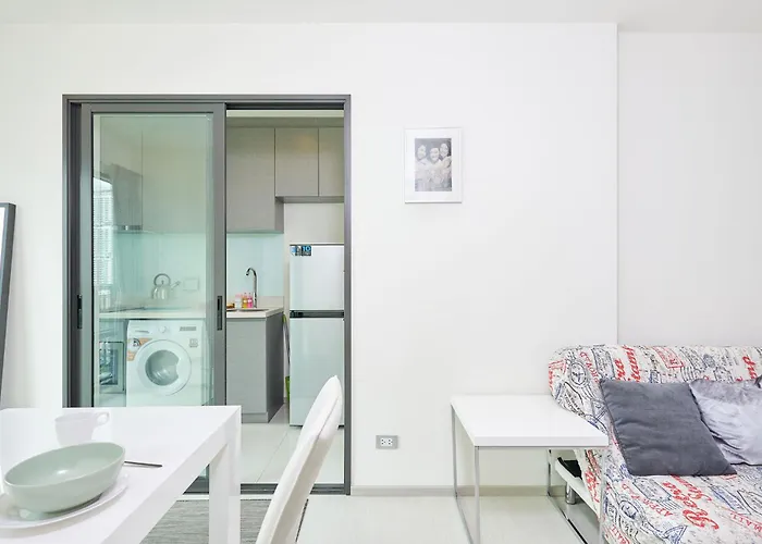 Апартаменты 5mins Walk To Bts Thonglor, Skyline View *