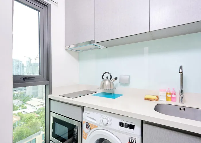 5mins Walk To Bts Thonglor, Skyline View Апартаменты Бангкок