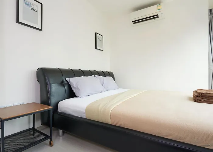 Апартаменты 5mins Walk To Bts Thonglor, Skyline View Бангкок
